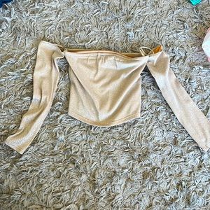 NWT - Sparkly gold off shoulder long sleeve party crop top- M